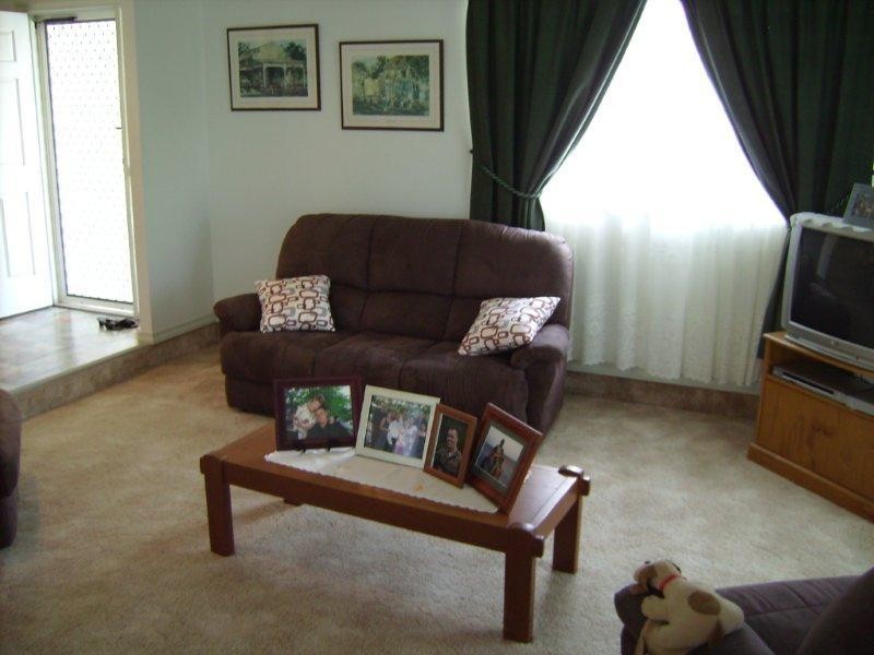 21 Amanda Avenue, Rasmussen QLD 4815