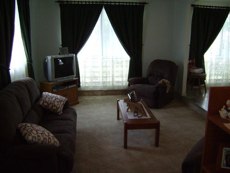 21 Amanda Avenue, Rasmussen QLD 4815