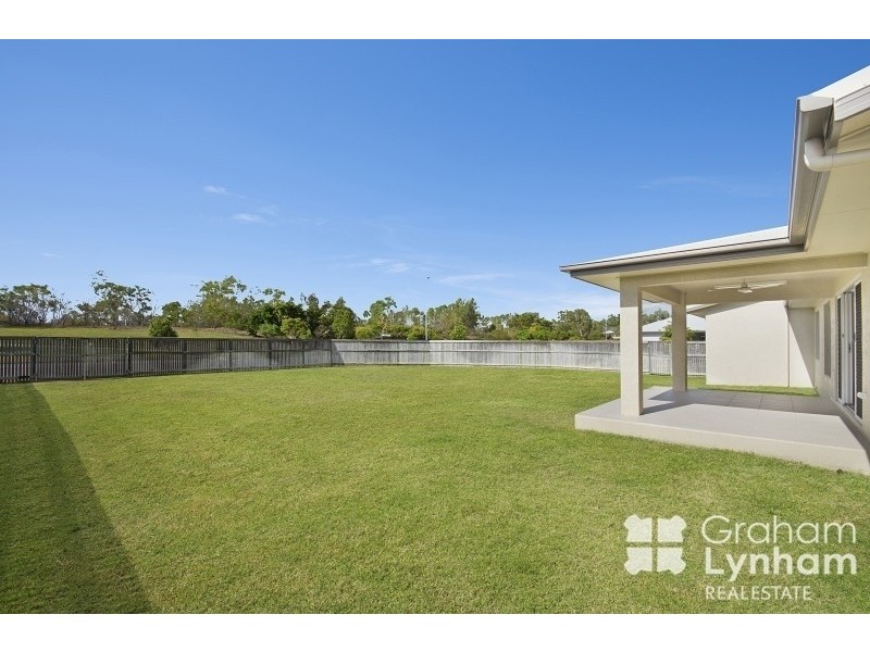 1 Ningaloo Crescent, Burdell QLD 4818