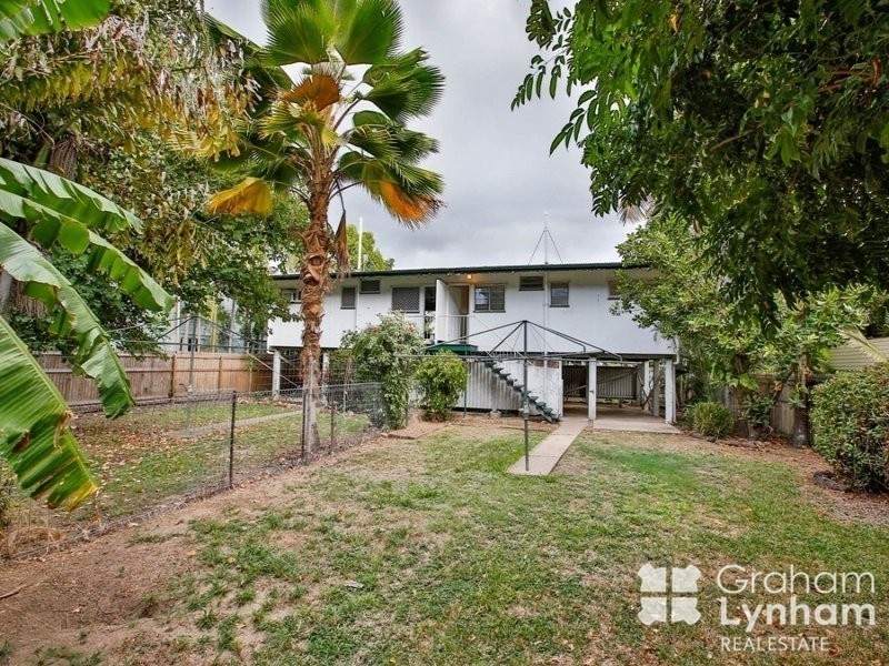 1/9 Roberts Street, Hermit Park QLD 4812