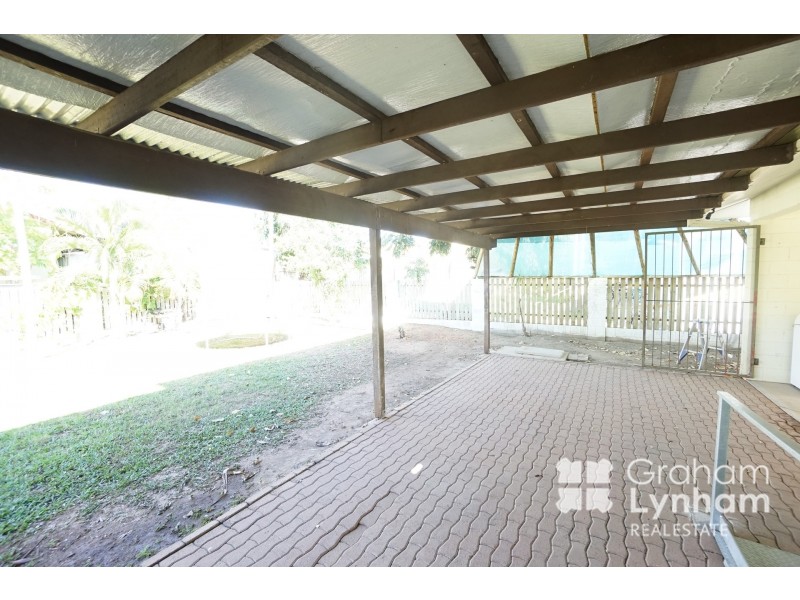 17  Richardson Street, Douglas QLD 4814