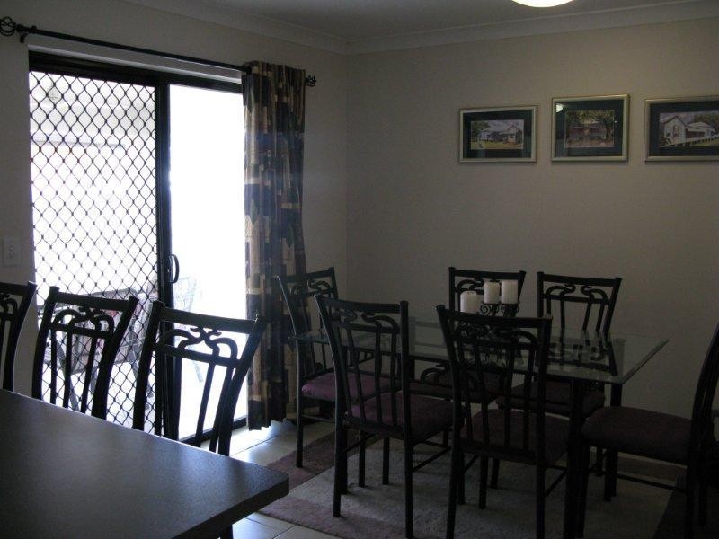 25 Lakewood Avenue, Kirwan QLD 4817