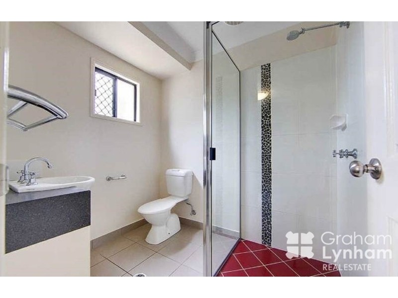 Bushland Beach QLD 4818