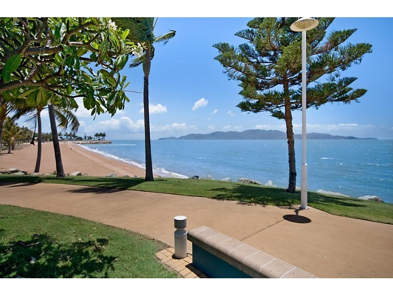 6/98 The Strand, North Ward QLD 4810