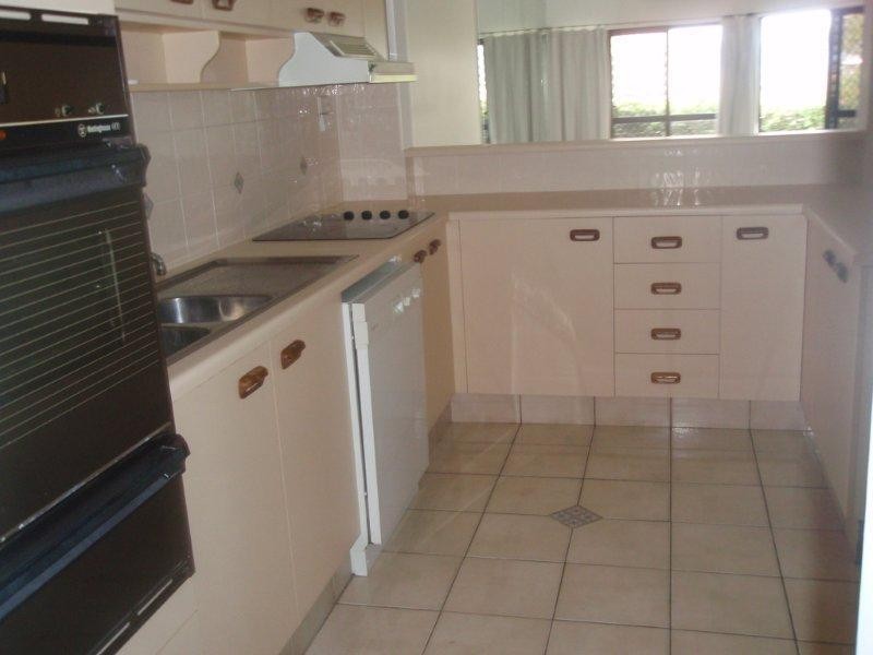 9/15 Hale Street, North Ward QLD 4810