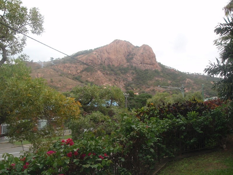 9/15 Hale Street, North Ward QLD 4810