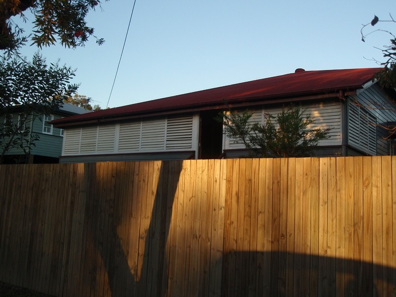 83 Railway Avenue, Railway Estate QLD 4810