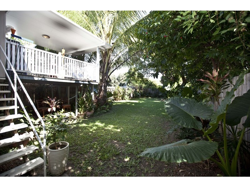 20 Ninth Avenue, Railway Estate QLD 4810