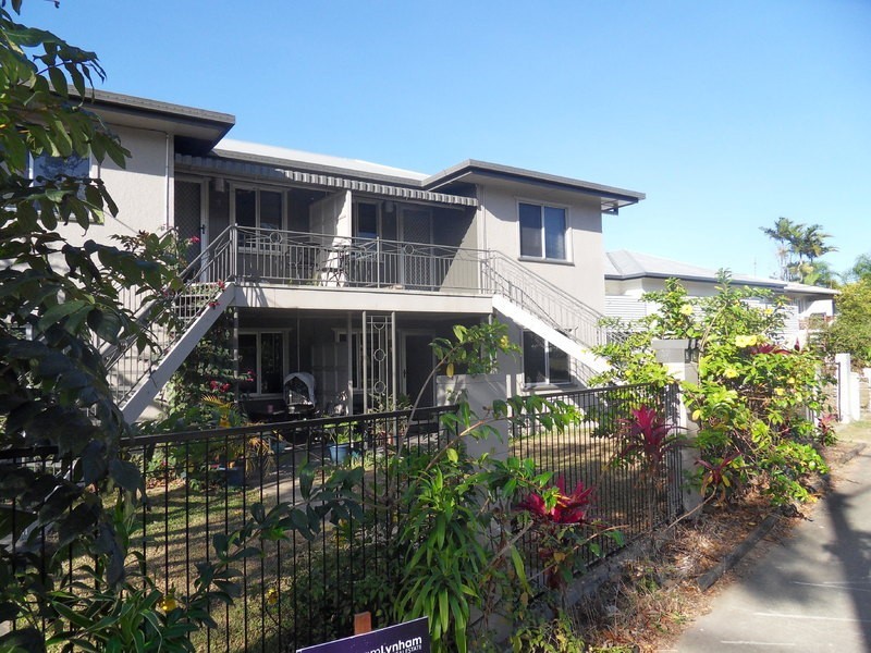 4/5B Warburton Street, North Ward QLD 4810
