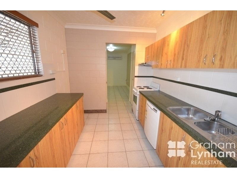 West End QLD 4810