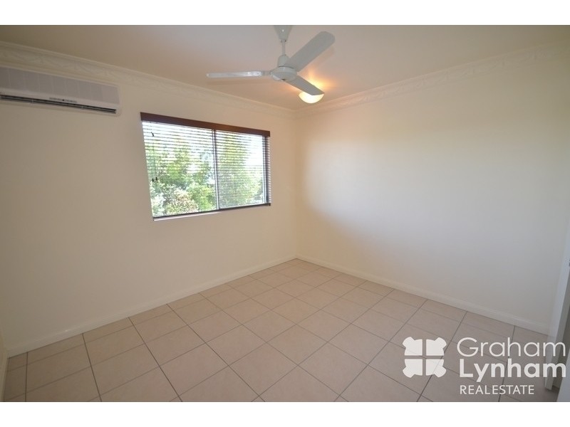 West End QLD 4810