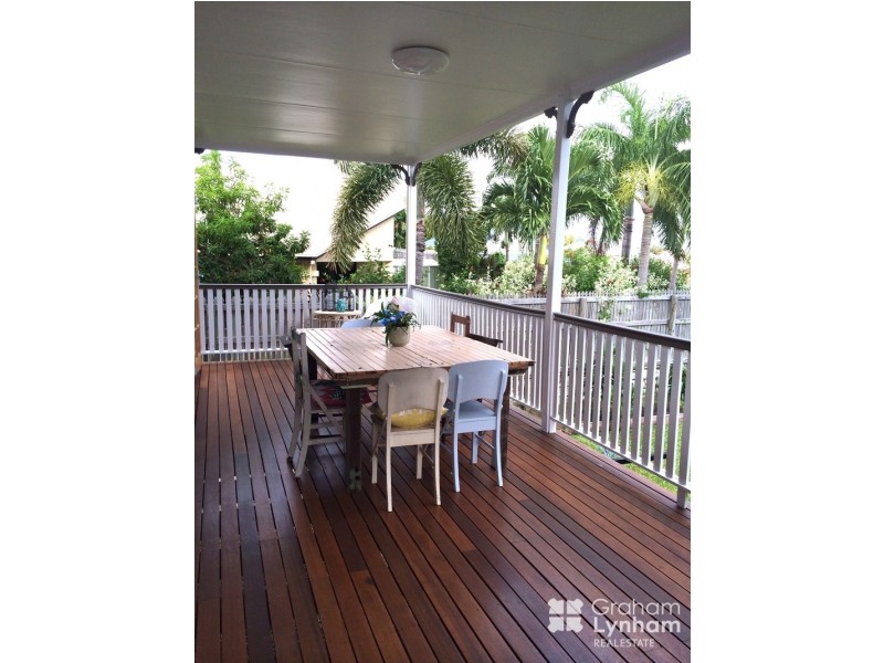 2 Blue Gum Place, Douglas QLD 4814