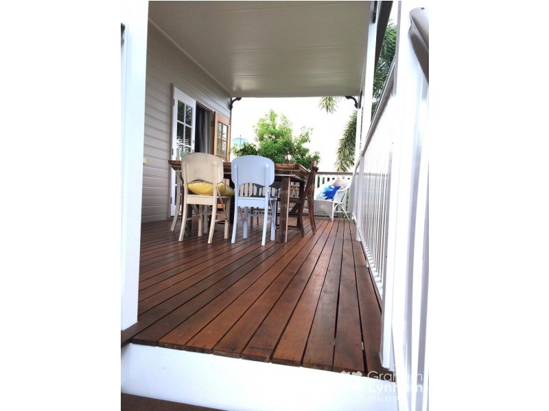 2 Blue Gum Place, Douglas QLD 4814