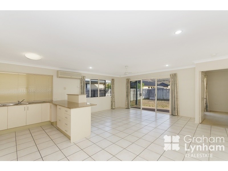 5 Estuary Parade, Douglas QLD 4814