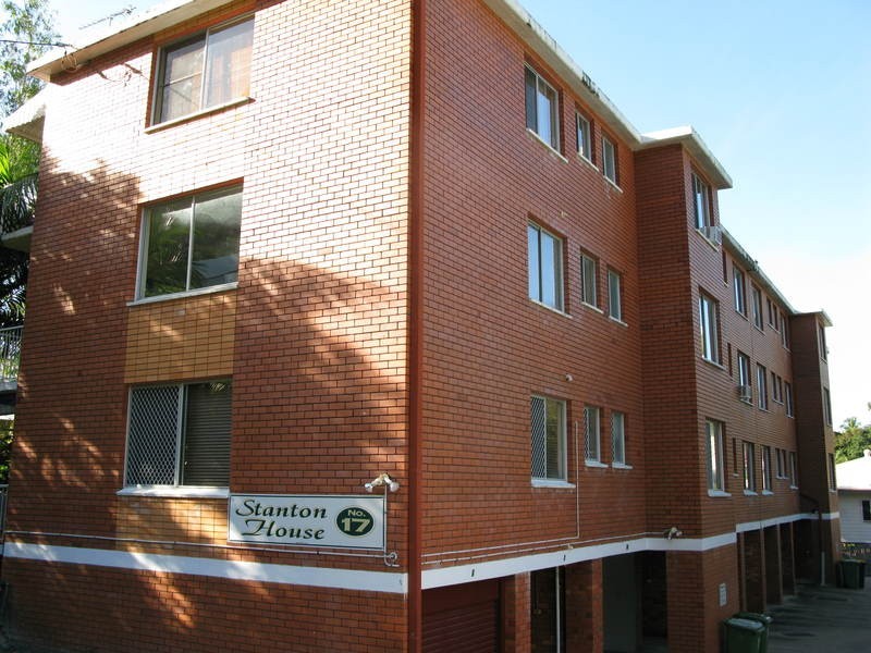 1/17 Stanton Terrace, North Ward QLD 4810