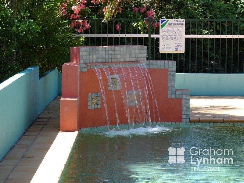 15 Chatsworth Crescent, Annandale QLD 4814