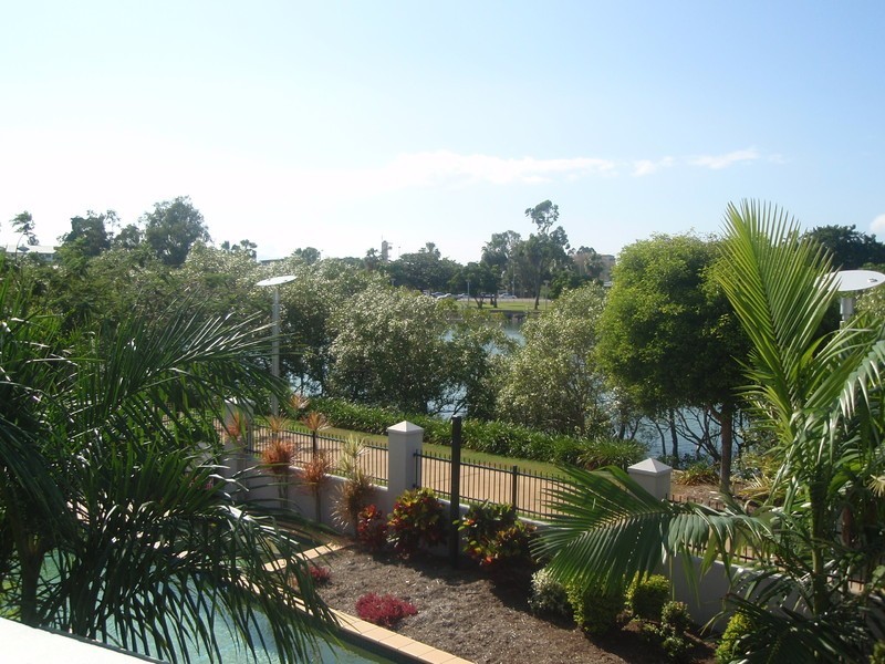 4/11 Stanley Street, Townsville City QLD 4810