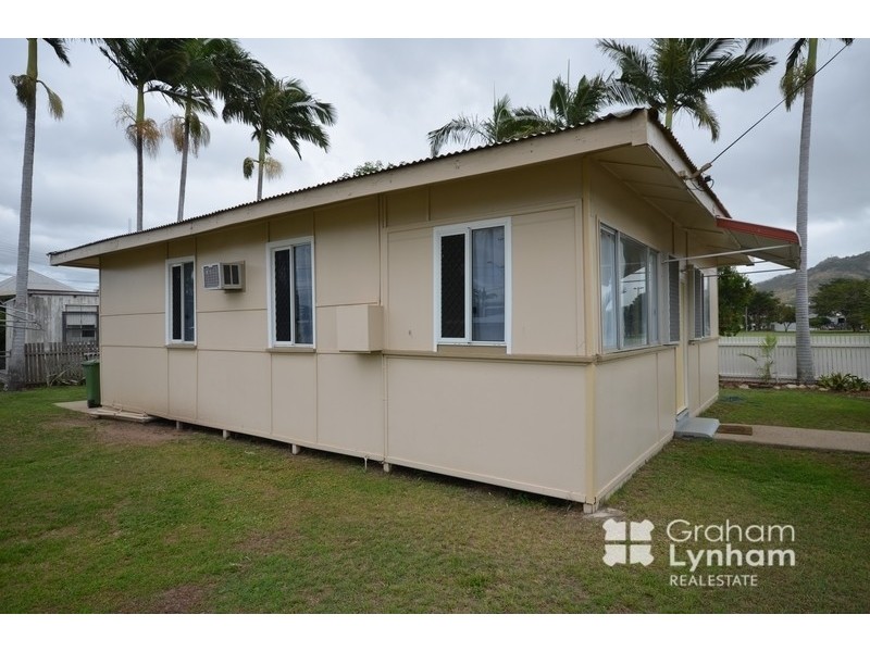 2B Bell Street, South Townsville QLD 4810