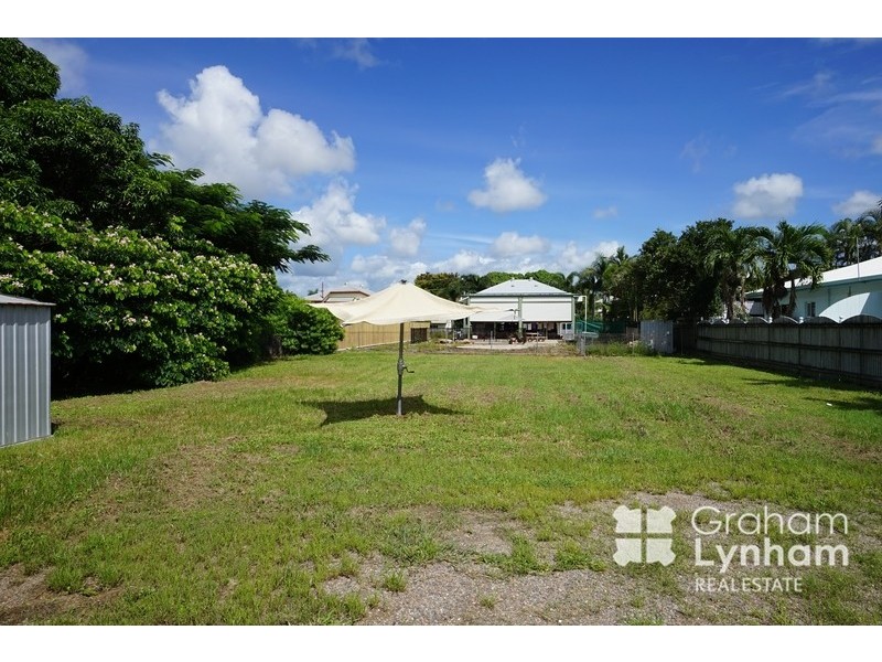 19 French Street, Pimlico QLD 4812