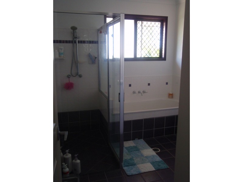 12 Timbury Way, Mount Louisa QLD 4814