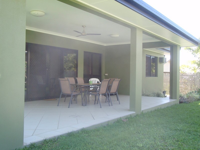 12 Timbury Way, Mount Louisa QLD 4814