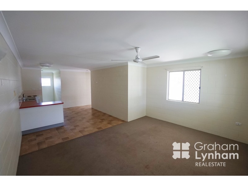 2/183 Bayswaters Road, Currajong QLD 4812