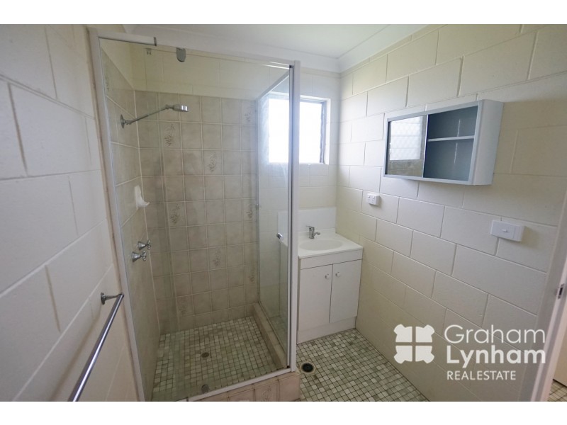 2/183 Bayswaters Road, Currajong QLD 4812