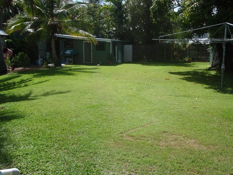 35 Henry Street, West End QLD 4810