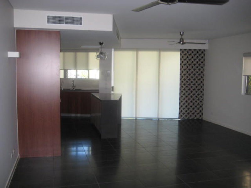 5/96-98 Mitchell, North Ward QLD 4810