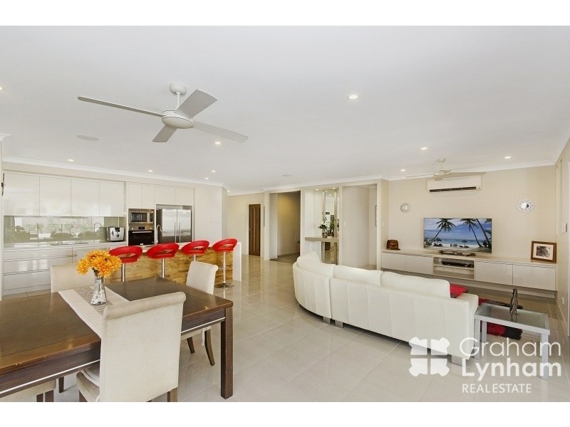 8 Saba Street, Burdell QLD 4818