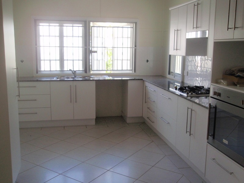 38 Rose Street, North Ward QLD 4810