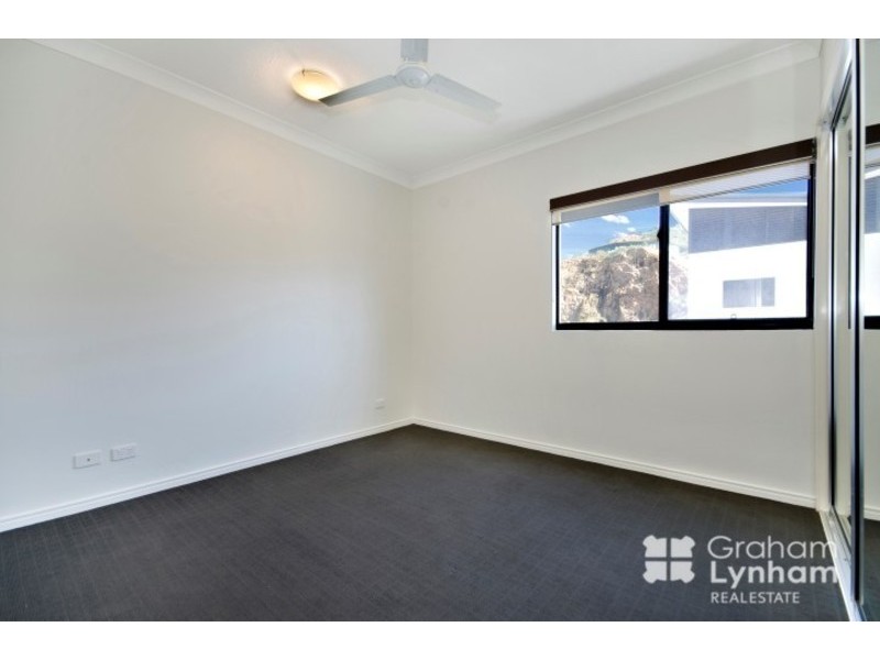 124/330 Sturt Street, Townsville City QLD 4810