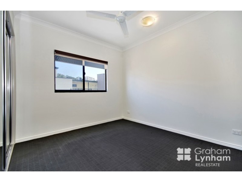 124/330 Sturt Street, Townsville City QLD 4810