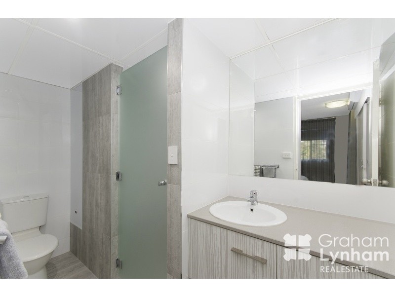 2 31-33 The Strand, North Ward QLD 4810