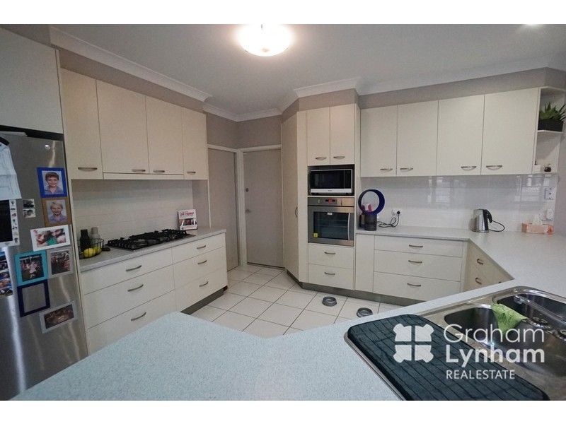 18 Ashmore Crescent, Burdell QLD 4818