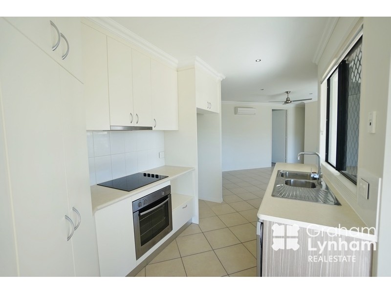 1 Lochern Way, Bushland Beach QLD 4818