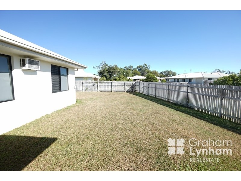 1 Lochern Way, Bushland Beach QLD 4818