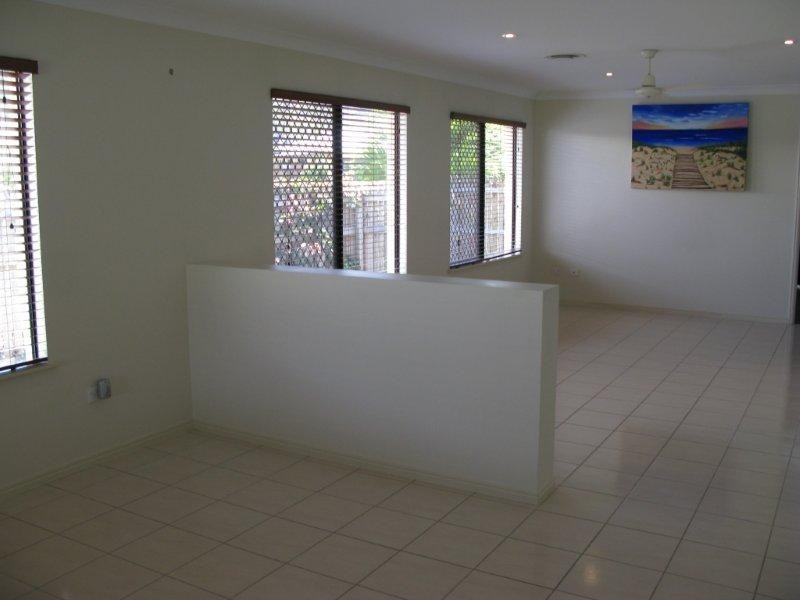 4 Paperbark Place, Mount Louisa QLD 4814