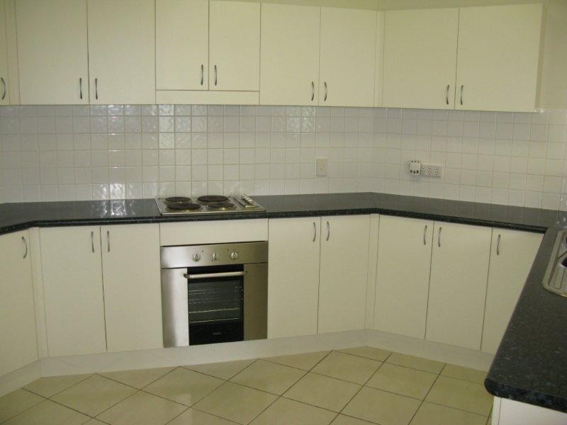 4 Paperbark Place, Mount Louisa QLD 4814