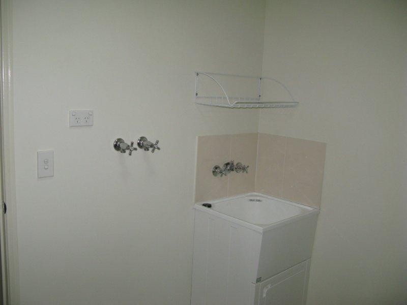 4 Paperbark Place, Mount Louisa QLD 4814