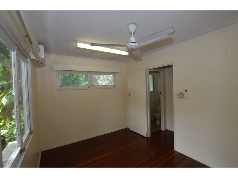 Hermit Park QLD 4812