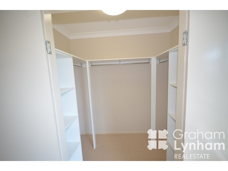 26 Limerick Way, Mount Low QLD 4818