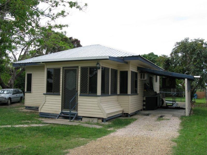 130 Howlett, Currajong QLD 4812