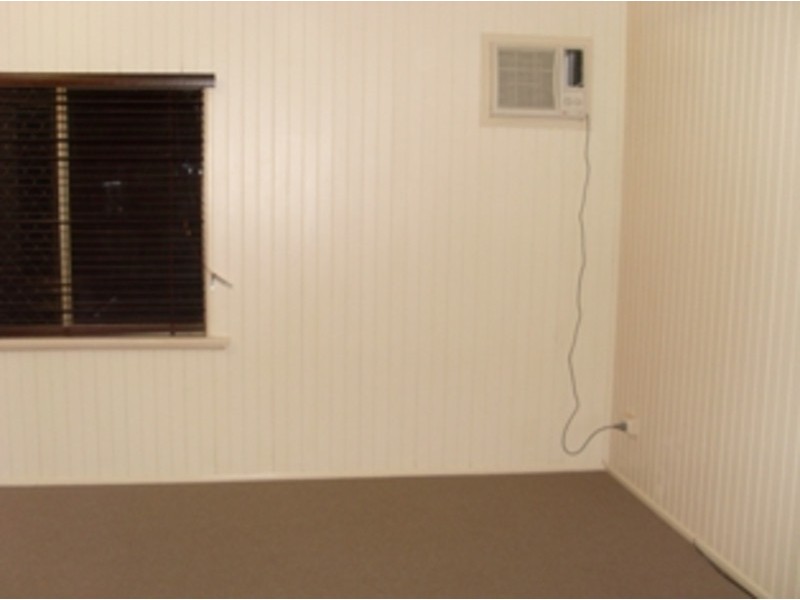 130 Howlett, Currajong QLD 4812