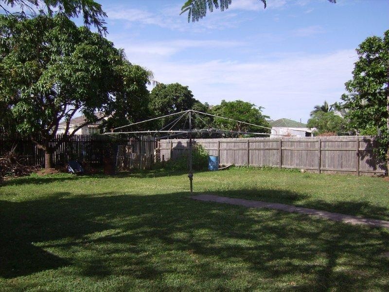 130 Howlett, Currajong QLD 4812