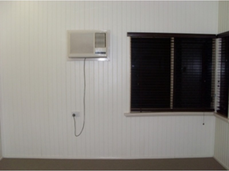 130 Howlett, Currajong QLD 4812