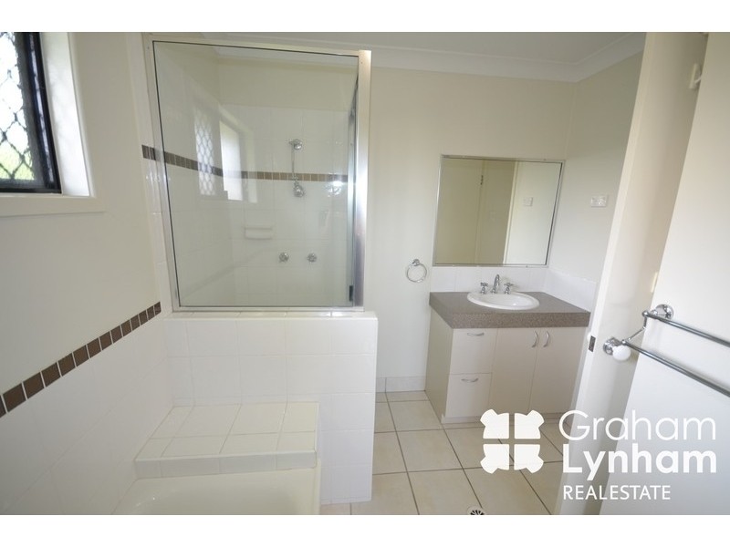 54 Elphinstone Drive, Kirwan QLD 4817