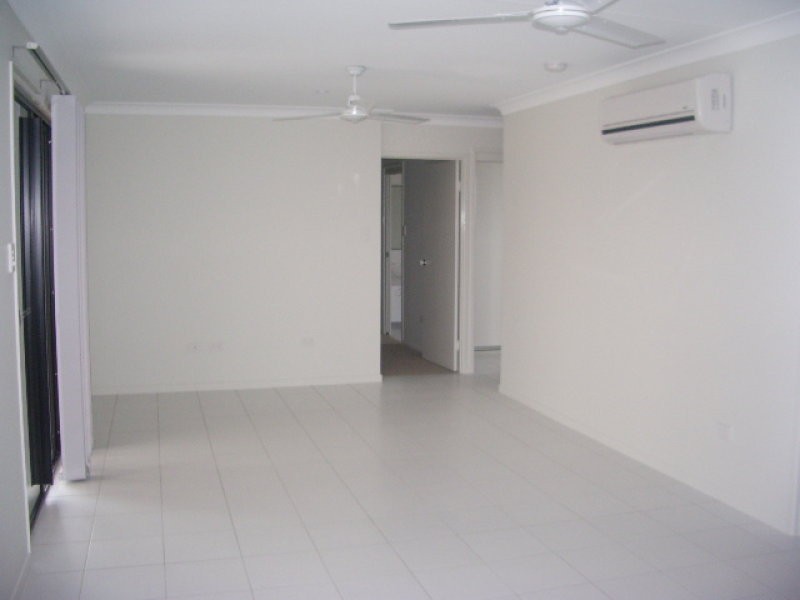 25 Tipperary Street, Burdell QLD 4818