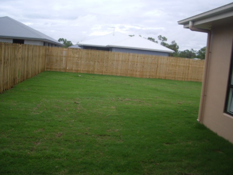 25 Tipperary Street, Burdell QLD 4818