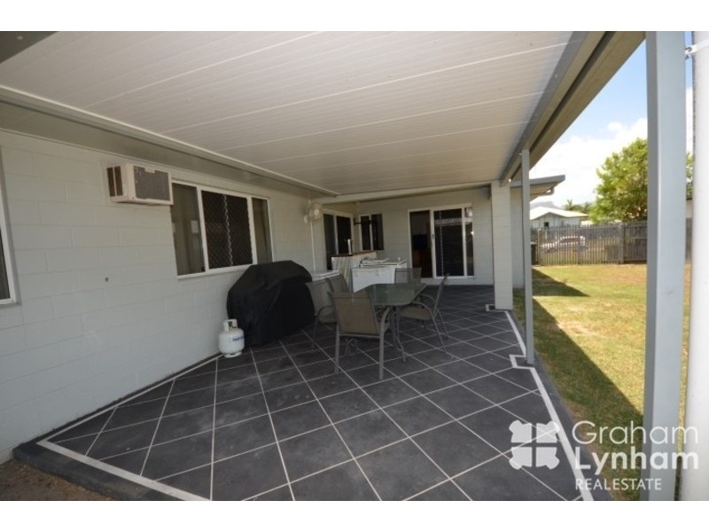 6 Moor Court, Kelso QLD 4815